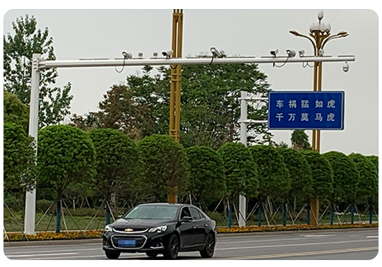 監(jiān)控桿、監(jiān)控燈桿·